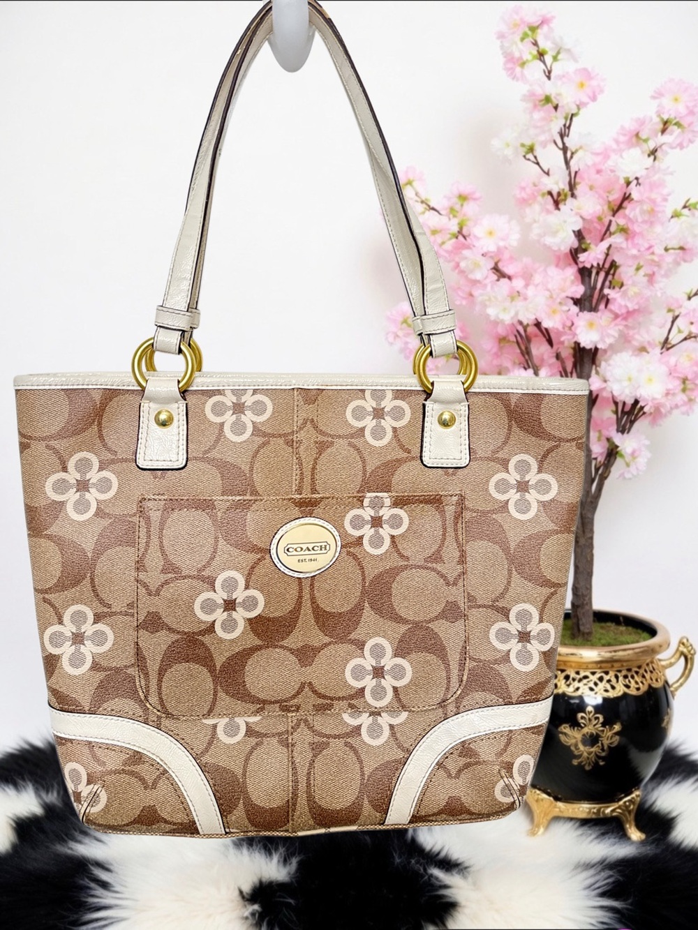 COACH PEYTON SIGNATURE CLOVER TOTE